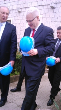 President Josipović in the Trogir shipyard